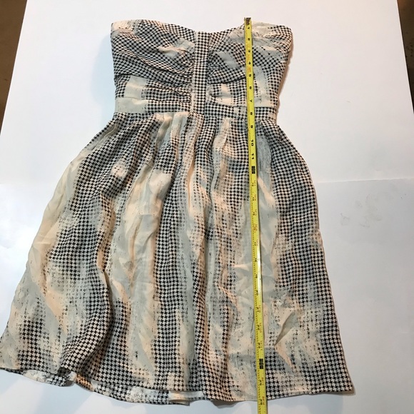 Parker 100% Silk Black White Strapless Dress - Picture 4 of 6